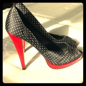 Steve Madden Polka dot Heels